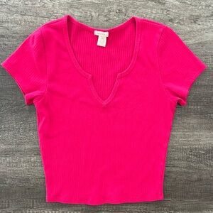 Cropped V-Neck Tee